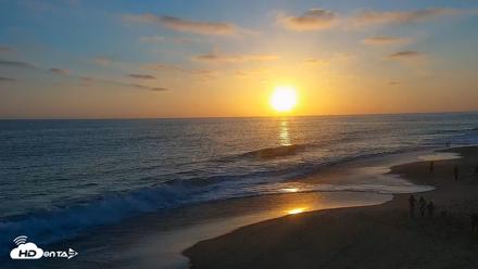 Carlsbad Beach Surf Live Webcam - Jul 10, 2026, 7:50pm PDT