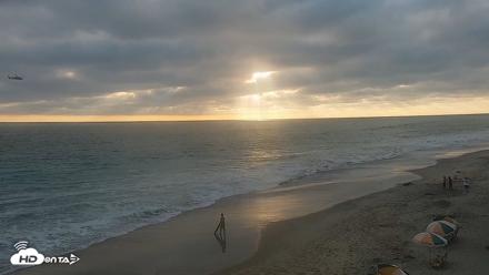 Carlsbad Beach Surf Live Webcam - Jun 25, 2026, 7:07pm PDT