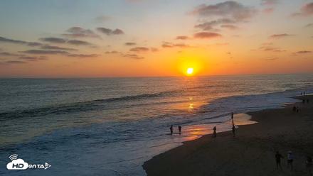 Carlsbad Beach Surf Live Webcam - Jul 10, 2026, 7:55pm PDT