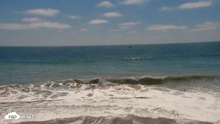 Carlsbad Beach Surf Live Webcam - Aug 16, 2026, 2:30pm PDT
