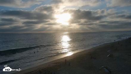 Carlsbad Beach Surf Live Webcam - Jul 19, 2026, 7:32pm PDT