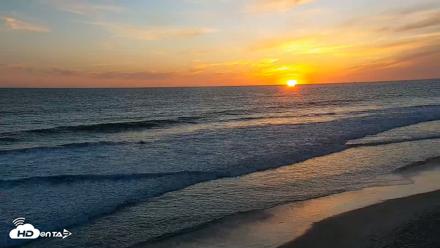 Carlsbad Beach Surf Live Webcam - Apr 23, 2026, 7:26pm PDT