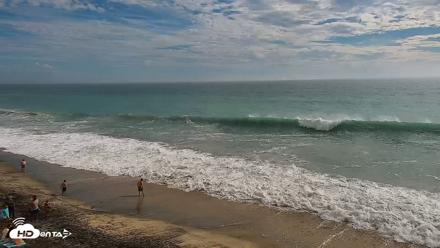 Carlsbad Beach Surf Live Webcam - Sep 7, 2026, 4:31pm PDT