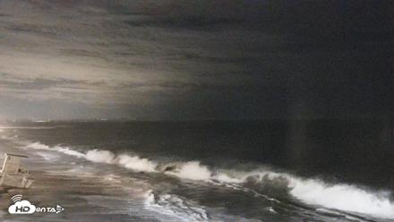 Carlsbad Beach Surf Live Webcam - Sep 7, 2026, 8:09pm PDT