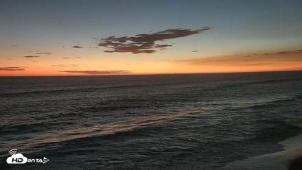 Carlsbad Beach Surf Live Webcam - Sep 9, 2026, 7:42pm PDT