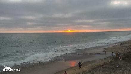 Carlsbad Beach Surf Live Webcam - Jul 29, 2026, 7:46pm PDT