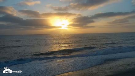 Carlsbad Beach Surf Live Webcam - Sep 30, 2026, 6:20pm PDT