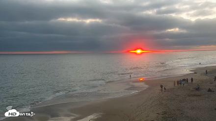 Carlsbad Beach Surf Live Webcam - Jun 26, 2026, 8:00pm PDT
