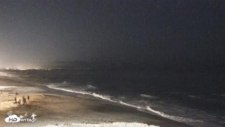 Carlsbad Beach Surf Live Webcam - Jul 7, 2026, 9:08pm PDT