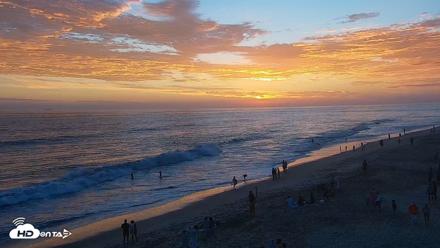 Carlsbad Beach Surf Live Webcam - Jul 20, 2026, 7:58pm PDT