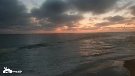 Carlsbad Beach Surf Live Webcam - Jun 14, 2026, 8:36pm PDT