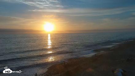 Carlsbad Beach Surf Live Webcam - Aug 21, 2026, 7:15pm PDT