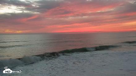 Carlsbad Beach Surf Live Webcam - Sep 26, 2026, 7:02pm PDT
