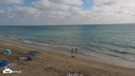 Carlsbad Beach Surf Live Webcam - Aug 12, 2026, 5:07pm PDT