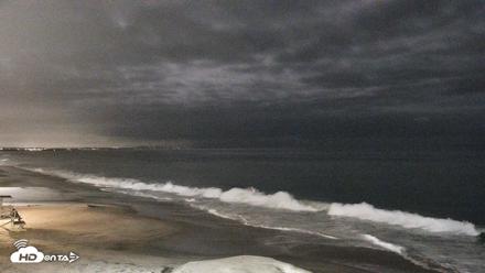 Carlsbad Beach Surf Live Webcam - Jul 1, 2026, 12:51am PDT