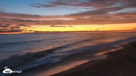 Carlsbad Beach Surf Live Webcam - Aug 13, 2026, 8:08pm PDT