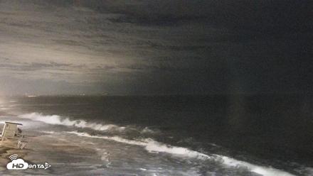 Carlsbad Beach Surf Live Webcam - Sep 7, 2026, 8:08pm PDT