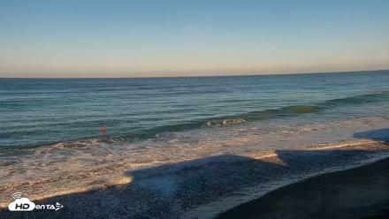 Carlsbad Beach Surf Live Webcam - Sep 5, 2026, 7:49am PDT
