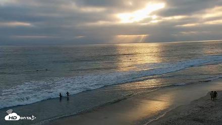 Carlsbad Beach Surf Live Webcam - May 9, 2026, 7:06pm PDT