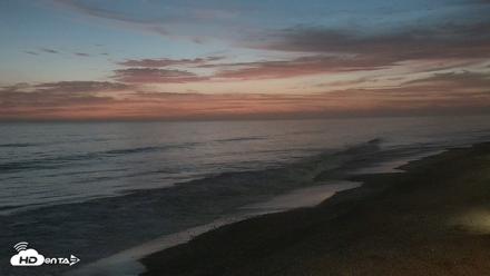 Carlsbad Beach Surf Live Webcam - Aug 20, 2026, 8:11pm PDT