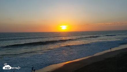 Carlsbad Beach Surf Live Webcam - Aug 30, 2026, 7:07pm PDT