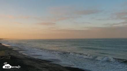 Carlsbad Beach Surf Live Webcam - Sep 1, 2026, 6:55am PDT