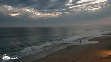 Carlsbad Beach Surf Live Webcam - Jul 11, 2026, 8:33pm PDT