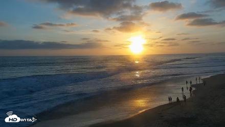 Carlsbad Beach Surf Live Webcam - Jun 8, 2026, 7:44pm PDT