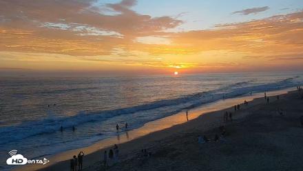 Carlsbad Beach Surf Live Webcam - Jul 20, 2026, 7:56pm PDT