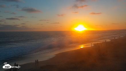 Carlsbad Beach Surf Live Webcam - Jun 20, 2026, 7:56pm PDT