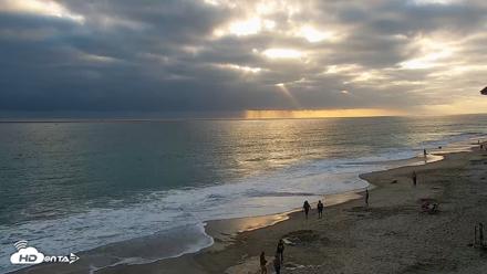 Carlsbad Beach Surf Live Webcam - Jun 28, 2026, 7:25pm PDT