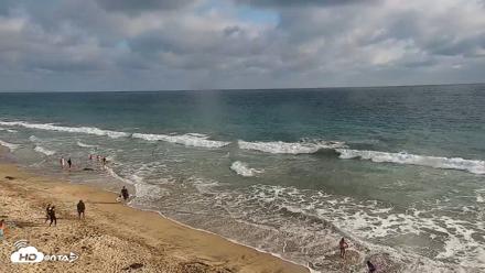 Carlsbad Beach Surf Live Webcam - May 23, 2026, 6:01pm PDT