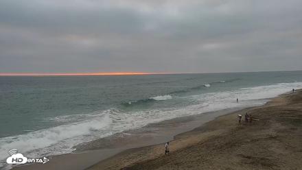 Carlsbad Beach Surf Live Webcam - Jul 30, 2026, 7:36pm PDT