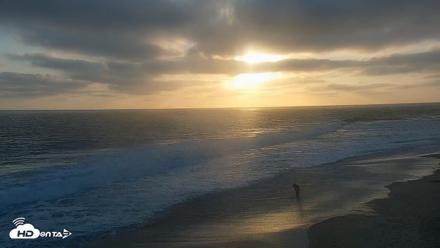 Carlsbad Beach Surf Live Webcam - Jun 14, 2026, 7:27pm PDT