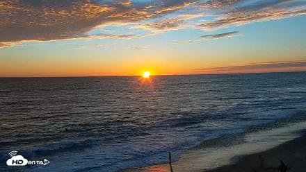Carlsbad Beach Surf Live Webcam - Sep 5, 2026, 7:10pm PDT