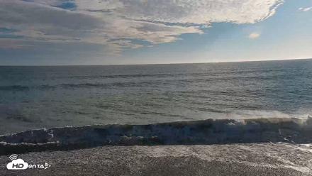 Carlsbad Beach Surf Live Webcam - Sep 5, 2026, 5:53pm PDT
