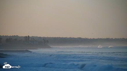 Carlsbad Beach Surf Live Webcam - Oct 18, 2026, 7:23am PDT