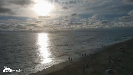 Carlsbad Beach Surf Live Webcam - Aug 13, 2026, 6:45pm PDT