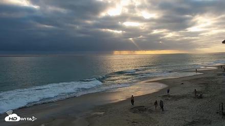 Carlsbad Beach Surf Live Webcam - Jun 28, 2026, 7:25pm PDT