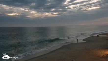 Carlsbad Beach Surf Live Webcam - Jul 11, 2026, 8:28pm PDT
