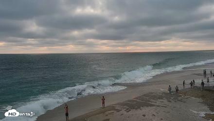 Carlsbad Beach Surf Live Webcam - Jul 13, 2026, 7:54pm PDT