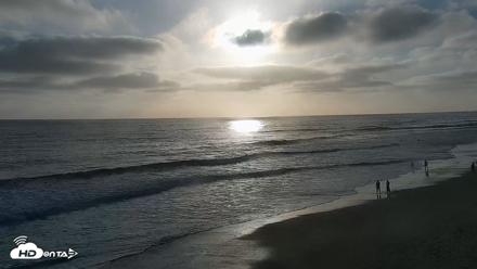 Carlsbad Beach Surf Live Webcam - Jun 9, 2026, 7:06pm PDT