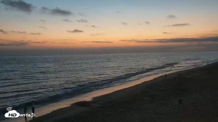 Carlsbad Beach Surf Live Webcam - Aug 6, 2026, 8:14pm PDT