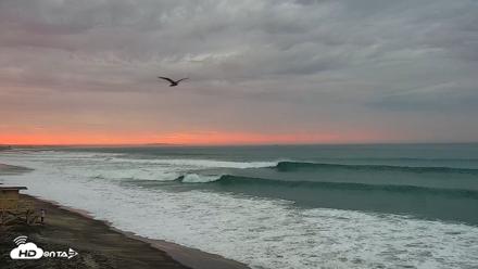 Carlsbad Beach Surf Live Webcam - Sep 6, 2026, 6:25am PDT