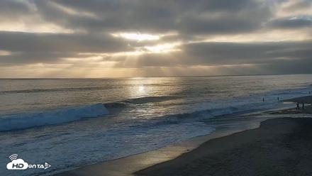 Carlsbad Beach Surf Live Webcam - Jul 27, 2026, 7:10pm PDT