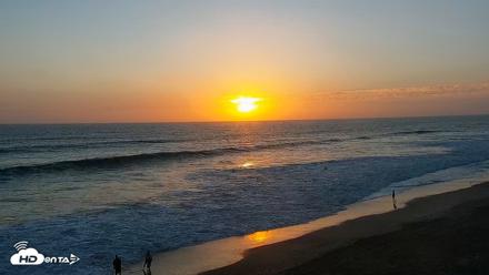 Carlsbad Beach Surf Live Webcam - Aug 30, 2026, 7:07pm PDT