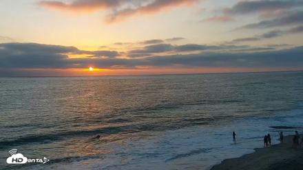 Carlsbad Beach Surf Live Webcam - Sep 24, 2026, 6:35pm PDT