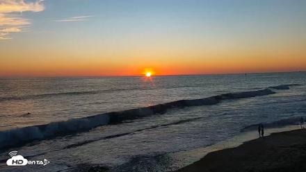 Carlsbad Beach Surf Live Webcam - Sep 4, 2026, 7:13pm PDT