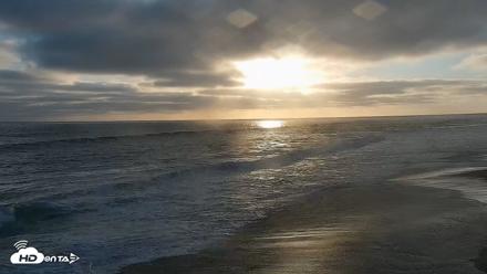 Carlsbad Beach Surf Live Webcam - Jun 13, 2026, 7:22pm PDT