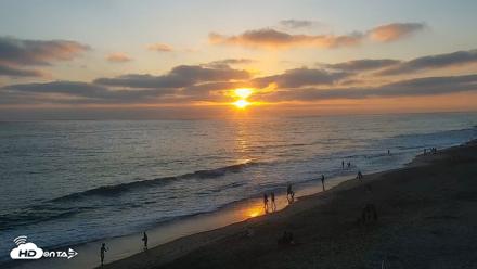 Carlsbad Beach Surf Live Webcam - Jul 31, 2026, 7:39pm PDT
